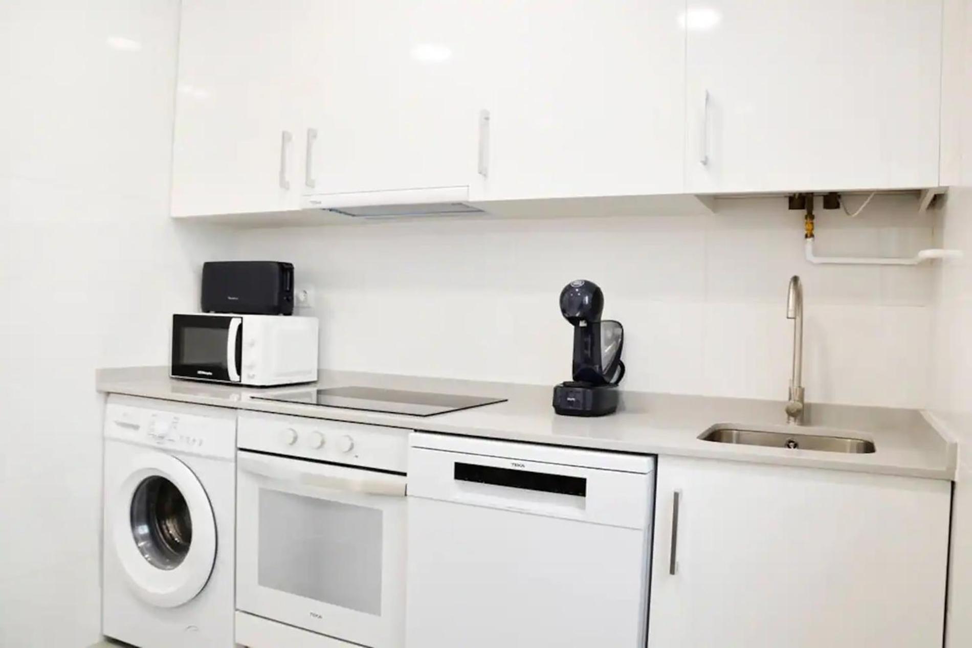 Nuevo Apartamento De 3 Dormitorios En Calle Alta Сантандер Екстериор снимка