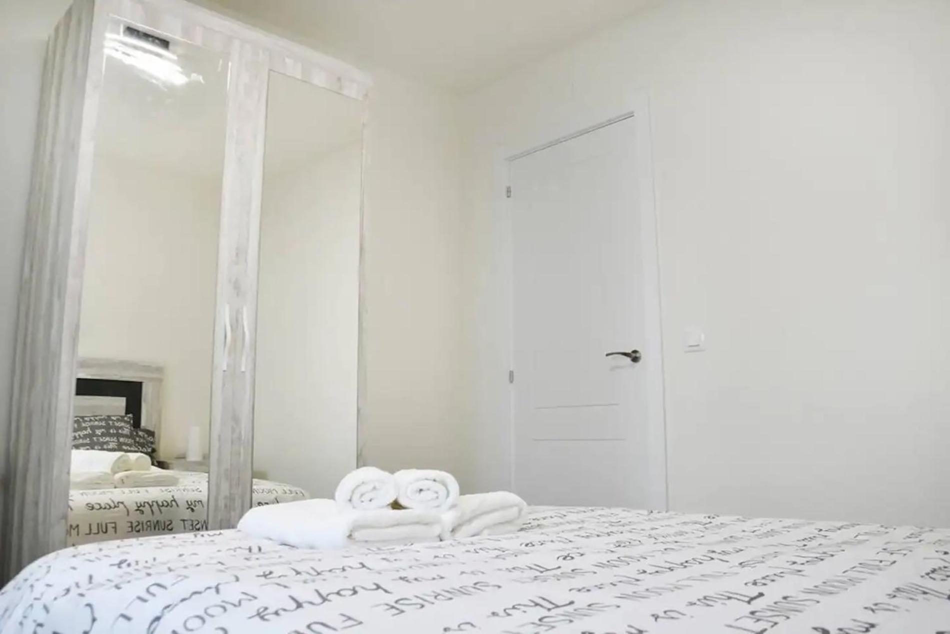 Nuevo Apartamento De 3 Dormitorios En Calle Alta Сантандер Екстериор снимка